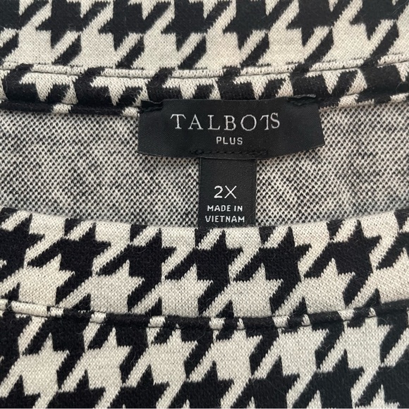 Like new Talbots houndstooth top! - Picture 4 of 5